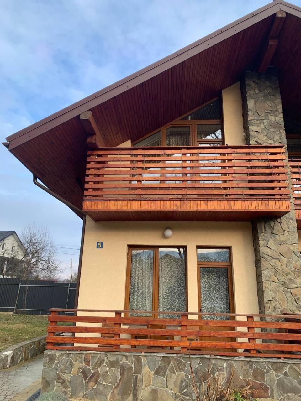 Полярис Polyaris Hotel Yaremche Exterior photo