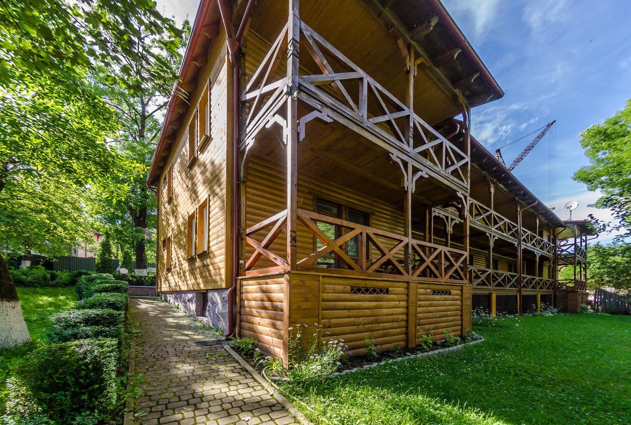 Полярис Polyaris Hotel Yaremche Exterior photo